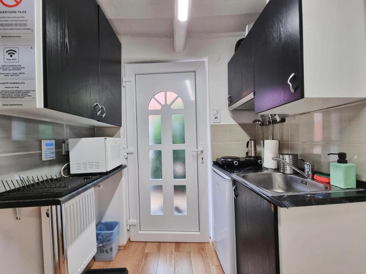 Апартаменти Gyongy Apartmanhazak Дьиндьиш Екстер'єр фото